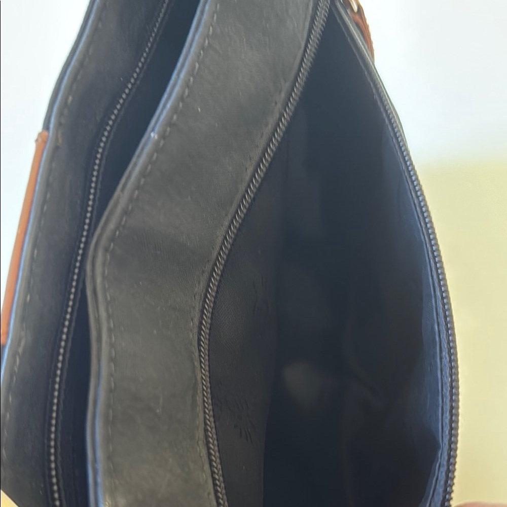 Bundle two Missco handbags for the price of one - Picture 13 of 16